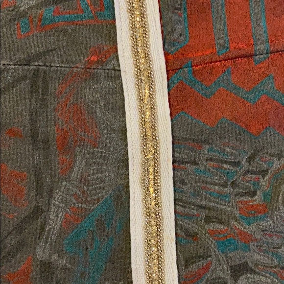 T shirt - Picture 2 of 6